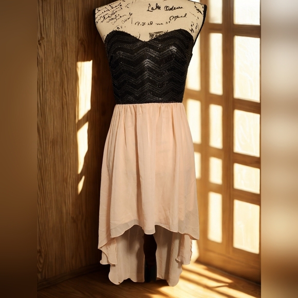 Trixxi Sequin High Low Dress - Picture 8 of 14